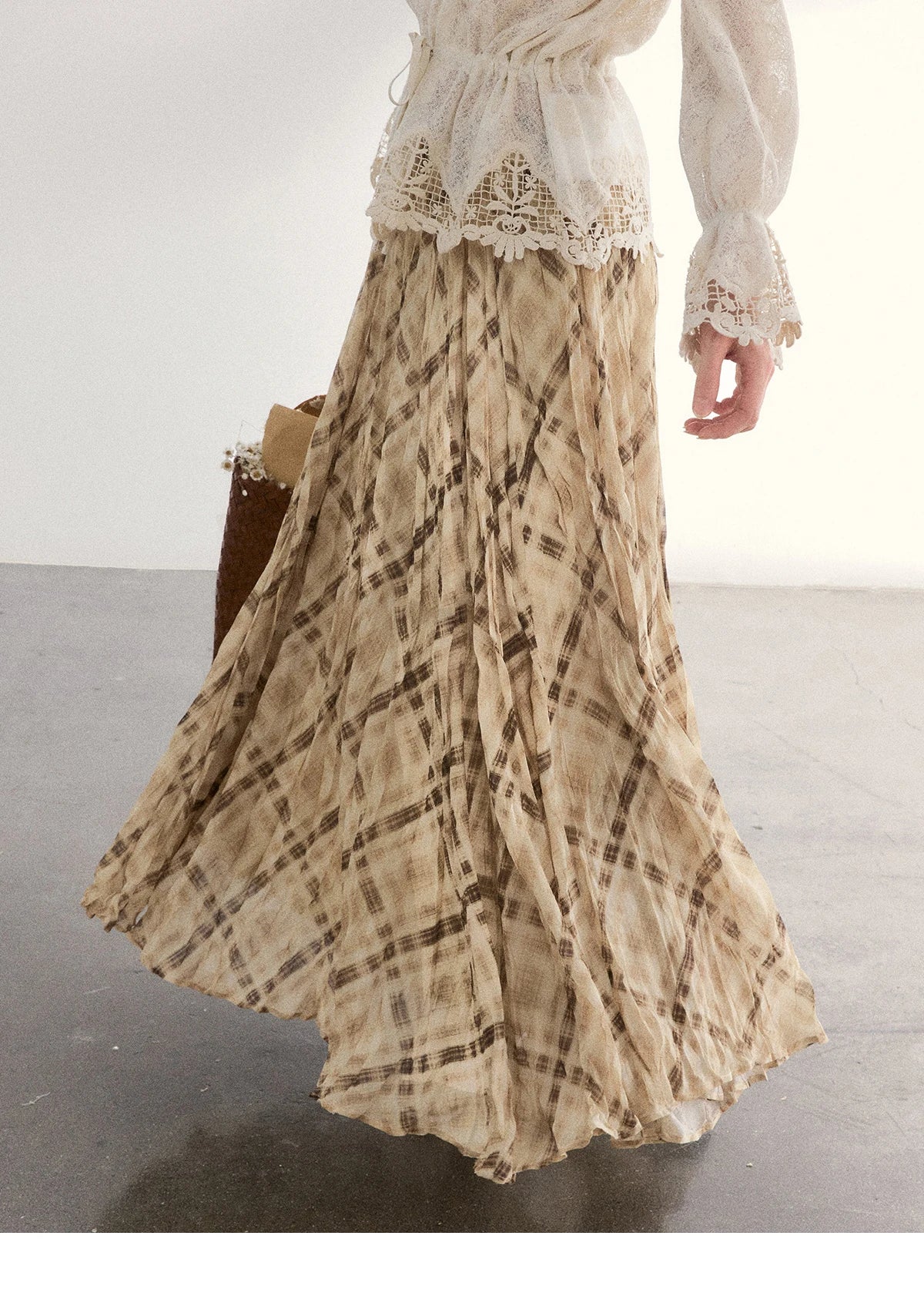 MISHOW Beige Plaid Maxi Skirt High Waist Flowy Elastic MXF108B0769