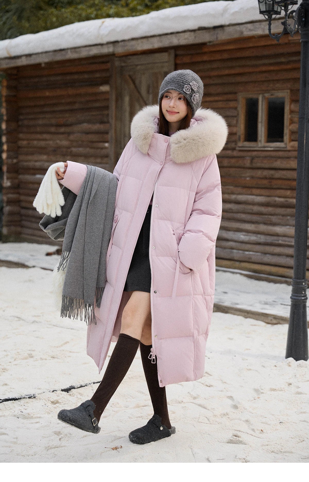 Mishow Hooded 90% White Duck Down Long Coat MXE51Y0079