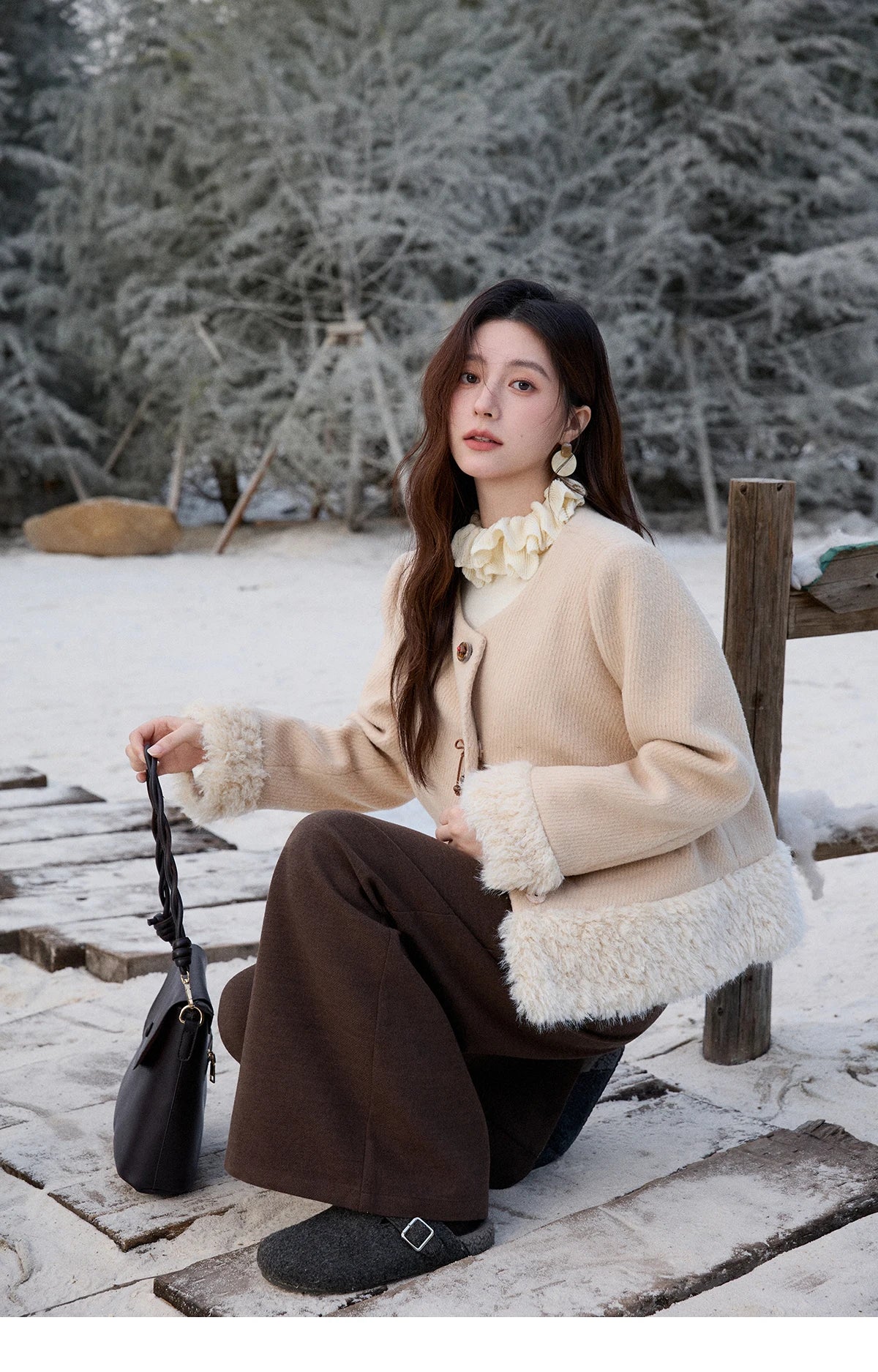 Mishow Retro Apricot Wool Plush Splicing Short Coat MXE92W0998