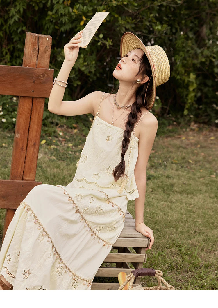 Mishow Bohemian Sleeveless Embroidery Top & Long Skirt Set MXE34T0568