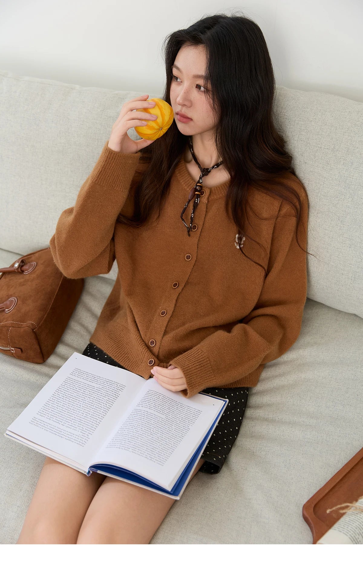 Mishow Retro Flower Embroidery Buckle Cardigan MXE46Z2588