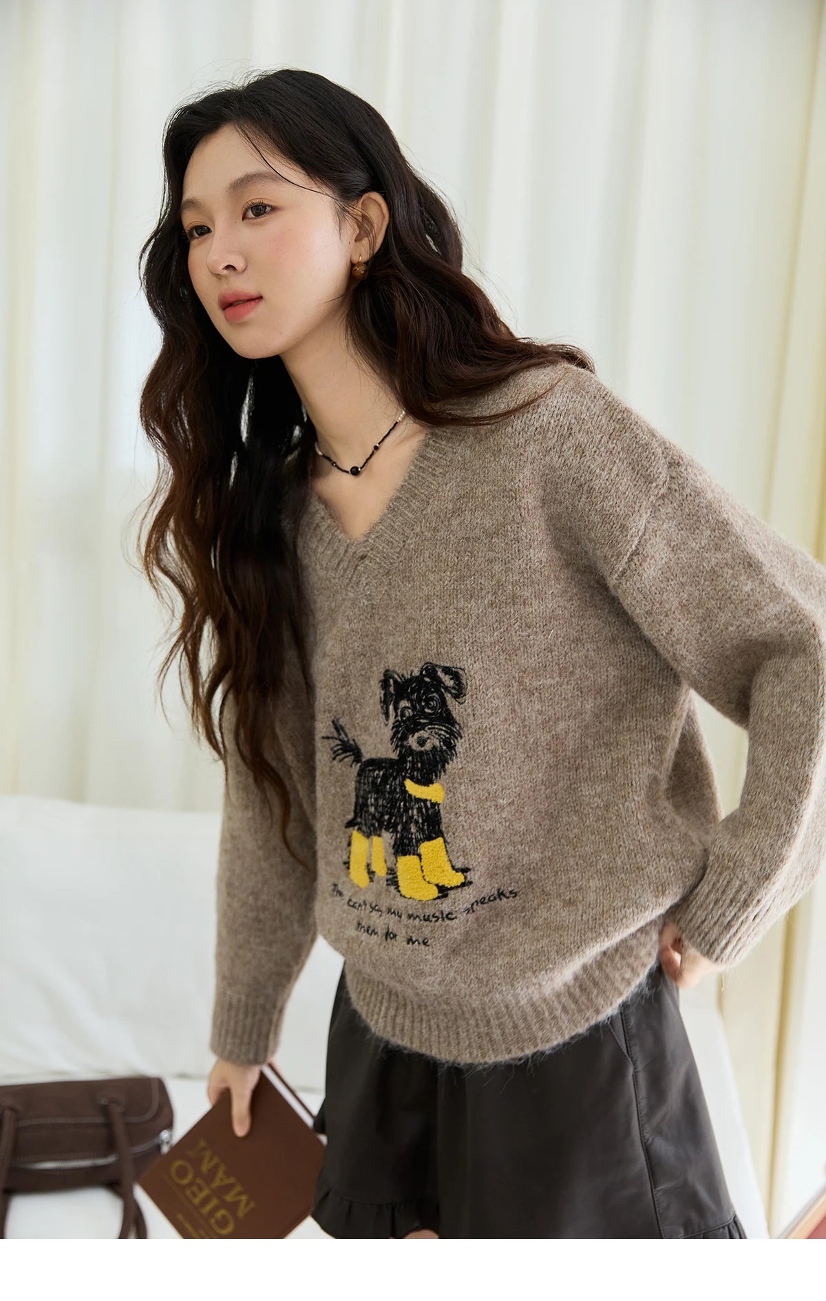 Mishow Puppy Embroidery V-Neck Loose Pullover MXE48Z2570