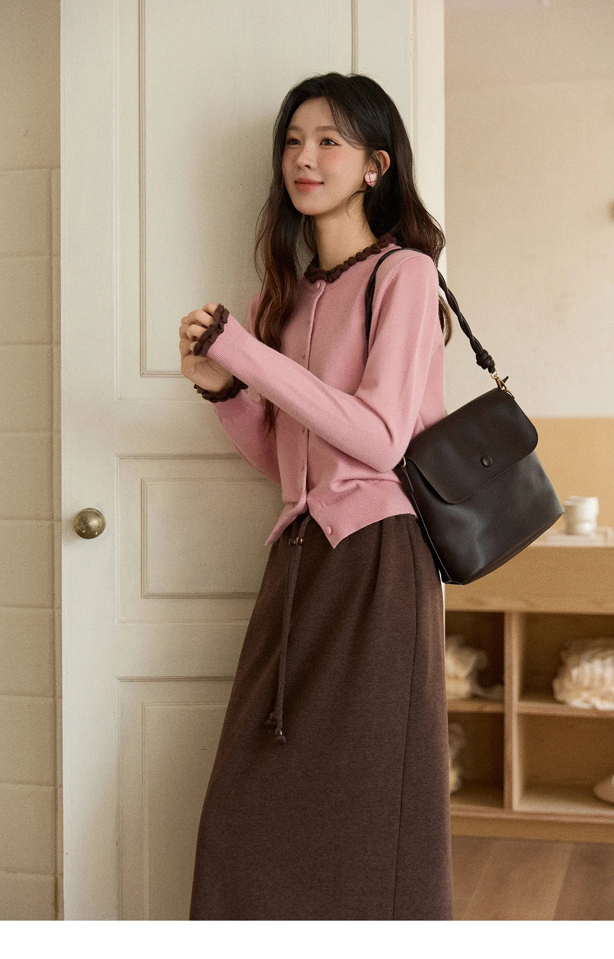 Mishow Retro Ruffle O-Neck Knit Cardigan MXE91Z2749