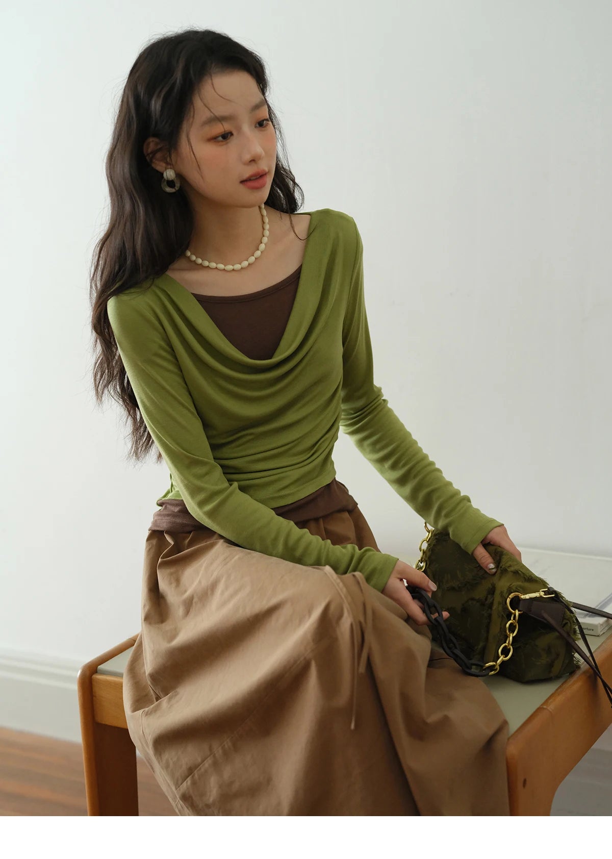 Mishow Multi Colored Fake Two-Piece Swinging Collar Sweater MXE42Z1341