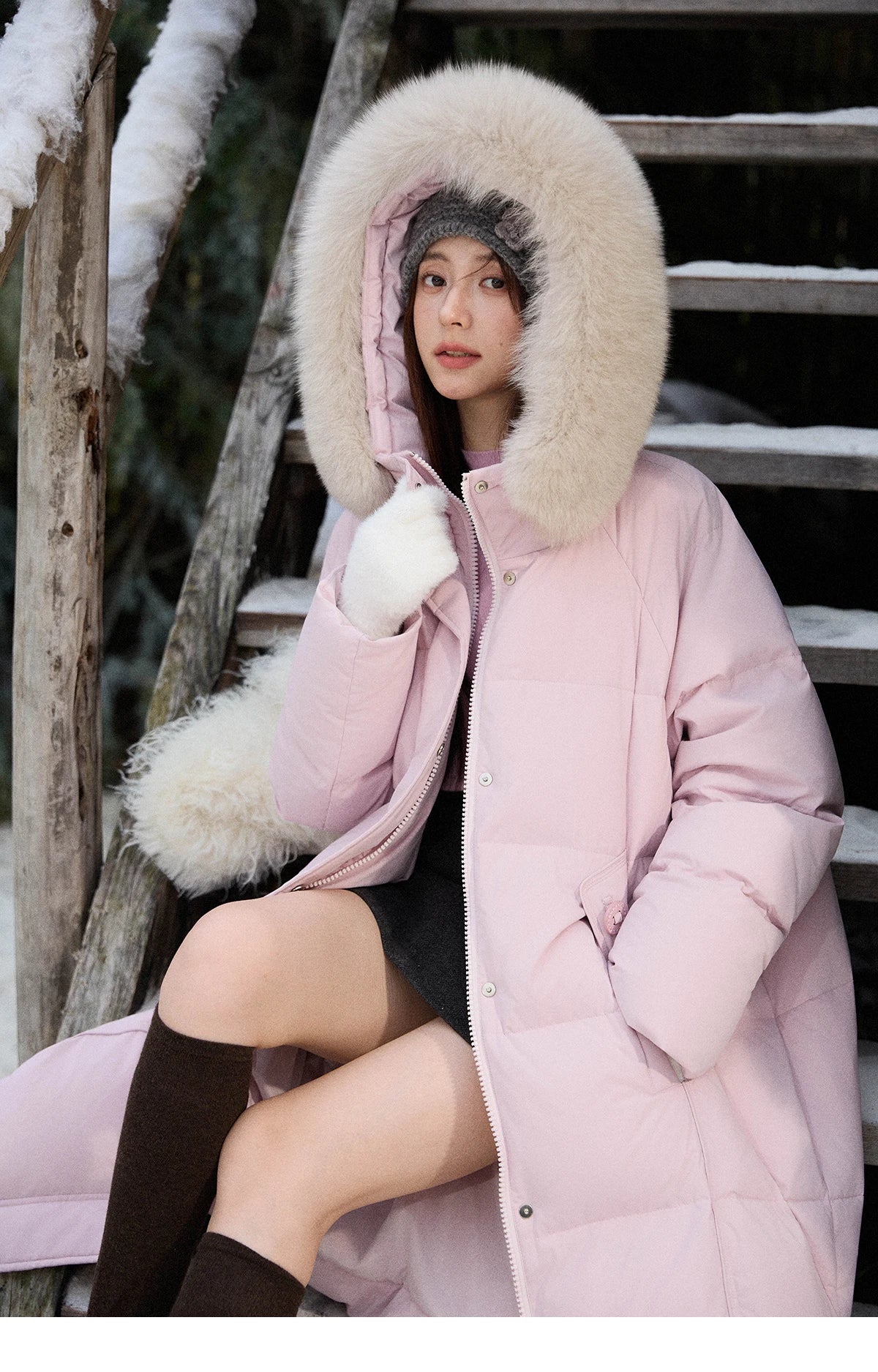 Mishow Hooded 90% White Duck Down Long Coat MXE51Y0079