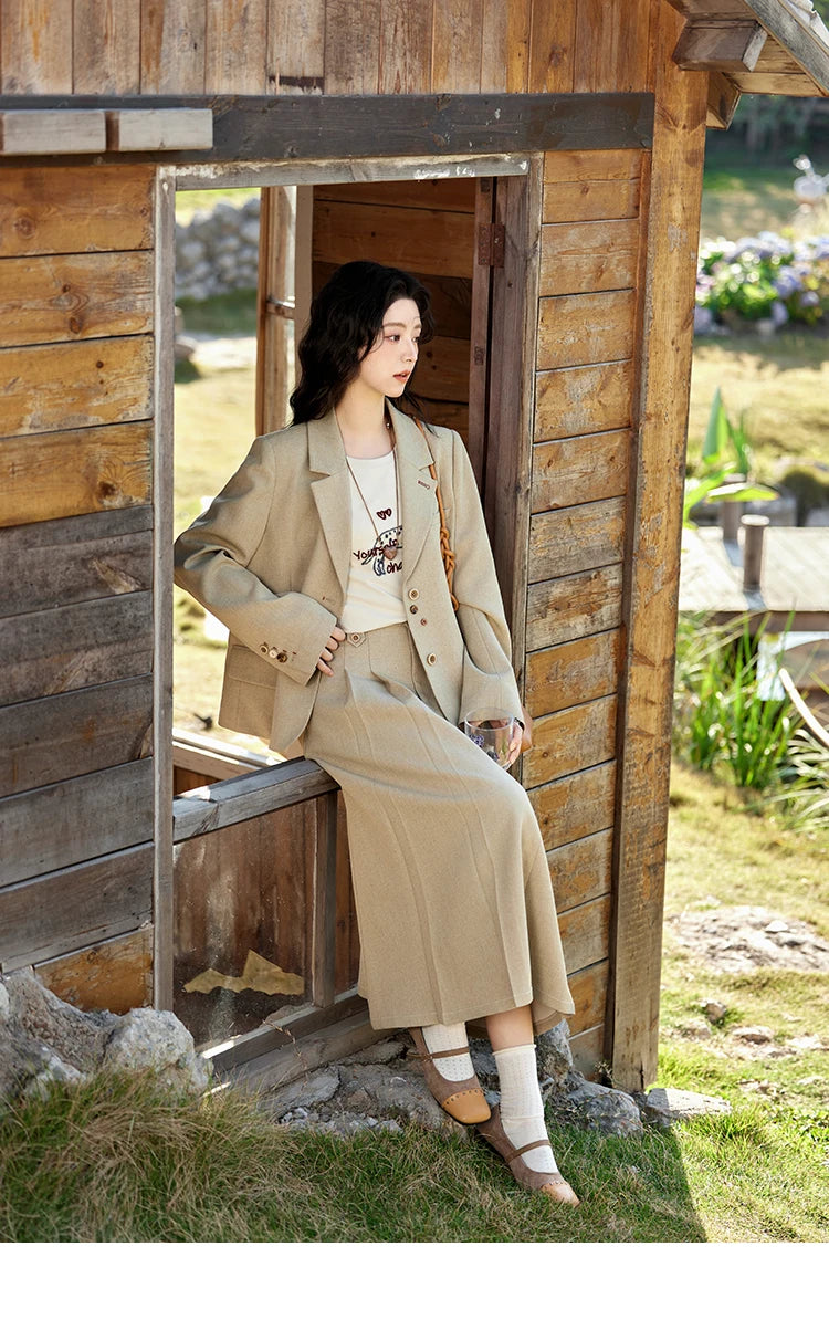 Mishow Vintage Blazer & Pleated Skirt Set MXE11W0712