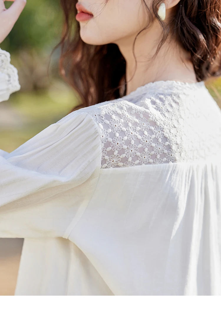 MISHOW Lace Patchwork Shirt V-Neck Fungus Edge Petal Sleeve MXE13X1713