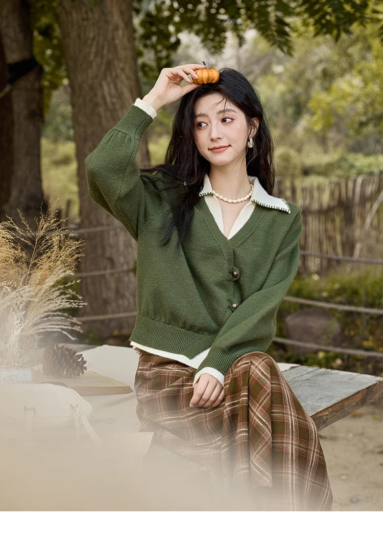 Mishow Fake Two-Piece Splicing V-Neck Cardigan MXD41Z0712