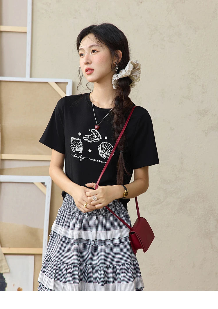 Mishow Shell Embroidered Round Neck Tee MXE34T0570