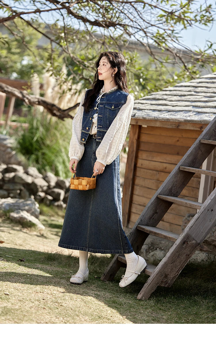 Mishow Raw Edge Round Neck Denim Vest MXE12W0710