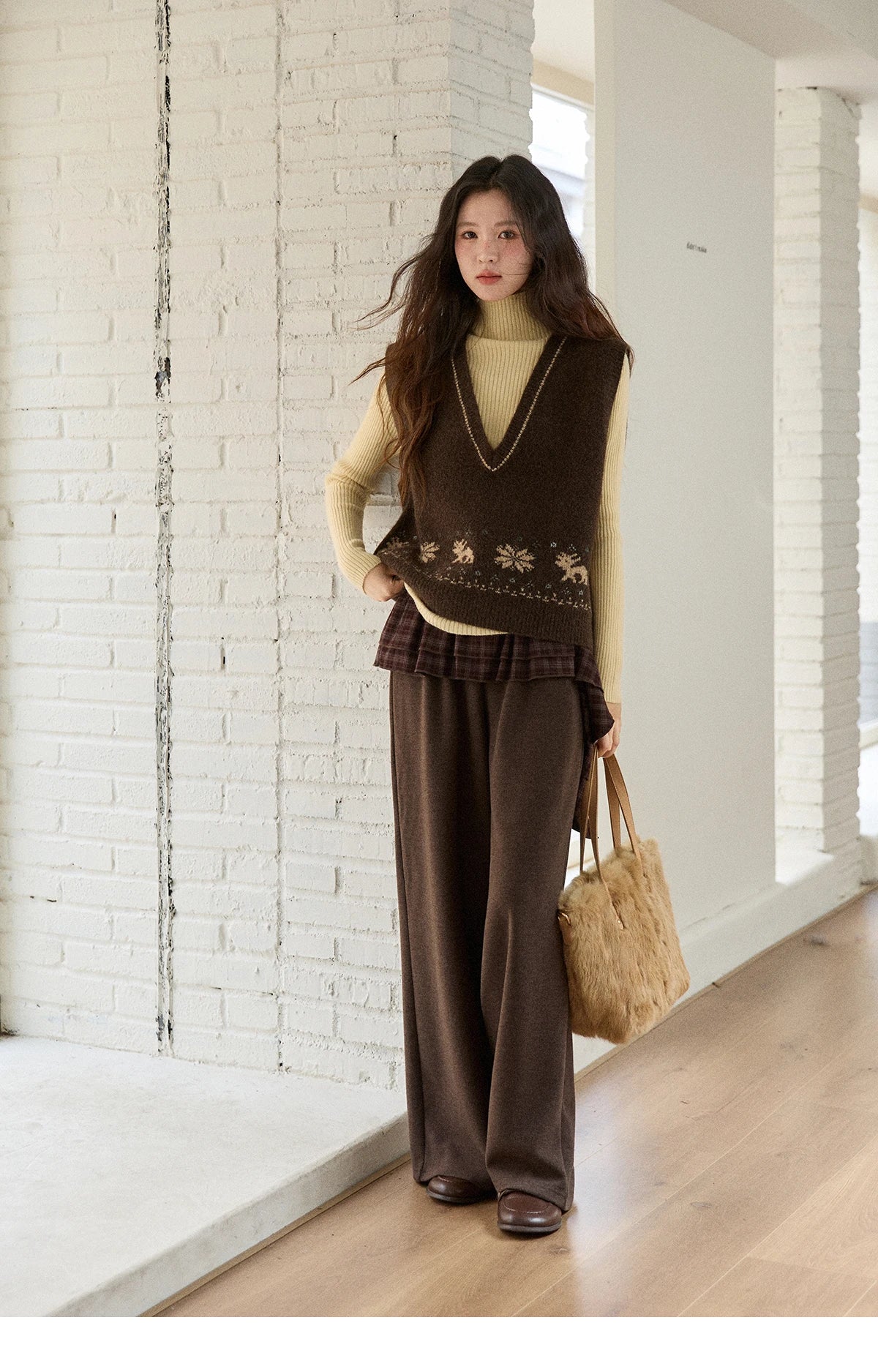 Mishow Retro Brown Jacquard V-Neck Sweater Vest MXE86Z2659