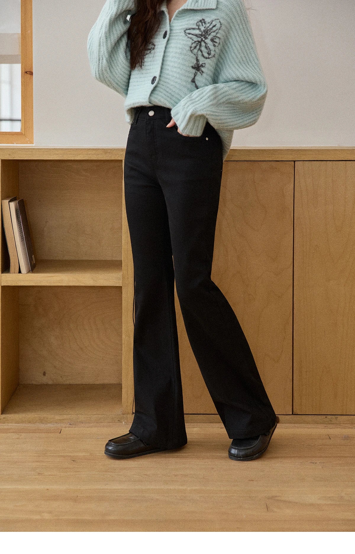 Mishow Vintage Black High Waist Flared Jeans MXE51K1098