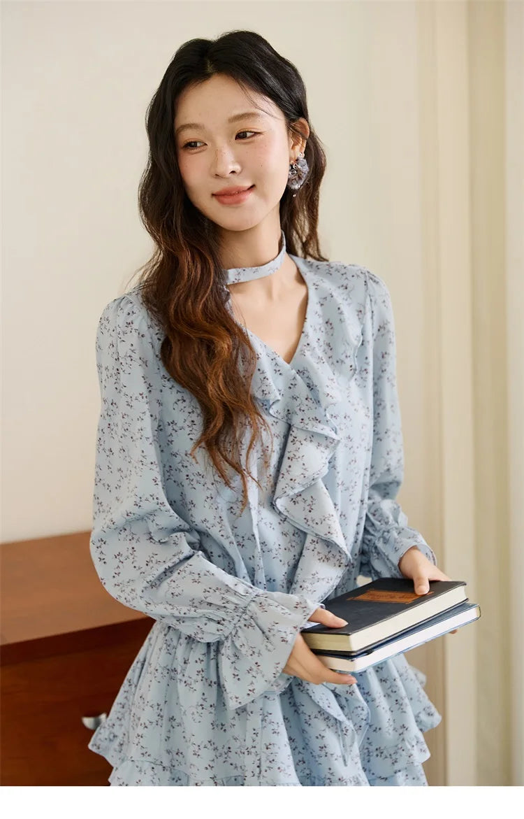 Mishow Blue Floral V-Neck Ruffled Puff Sleeve Dress MXE46L2517