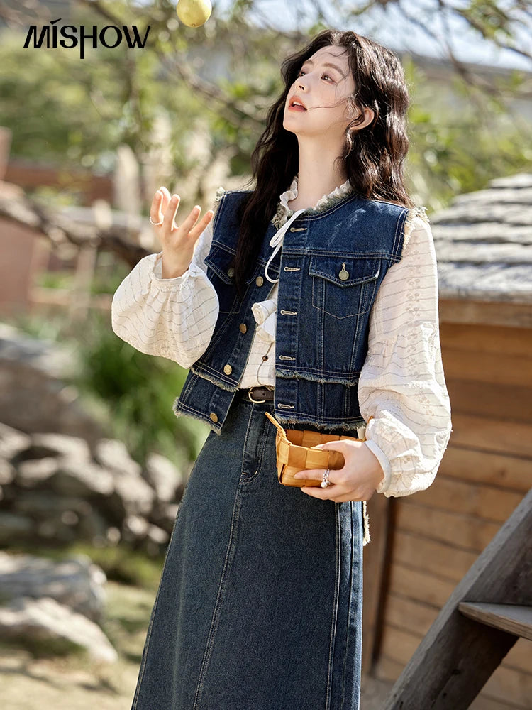 Mishow Raw Edge Round Neck Denim Vest MXE12W0710
