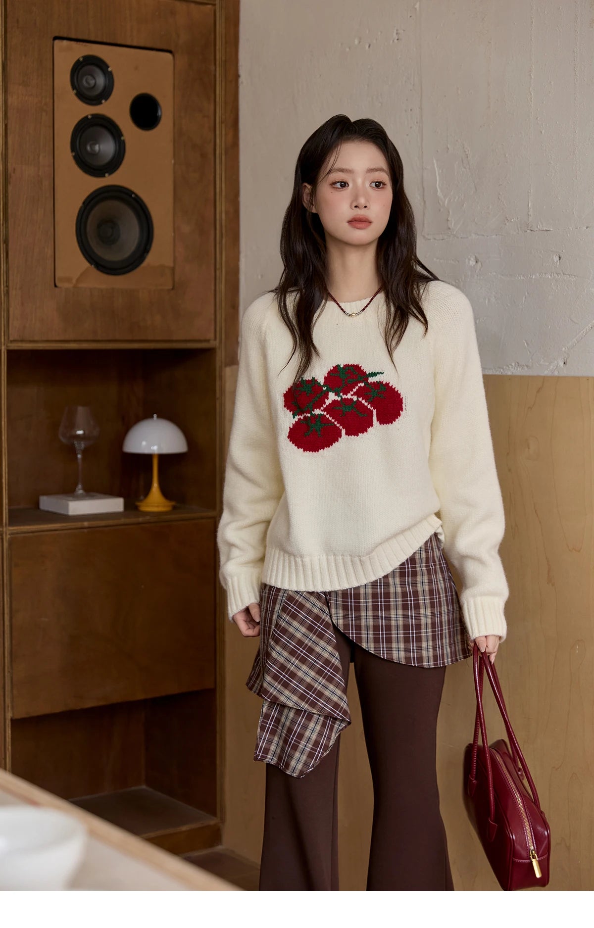 Mishow Off-White Tomato Jacquard Loose Pullover MXE51Z2692