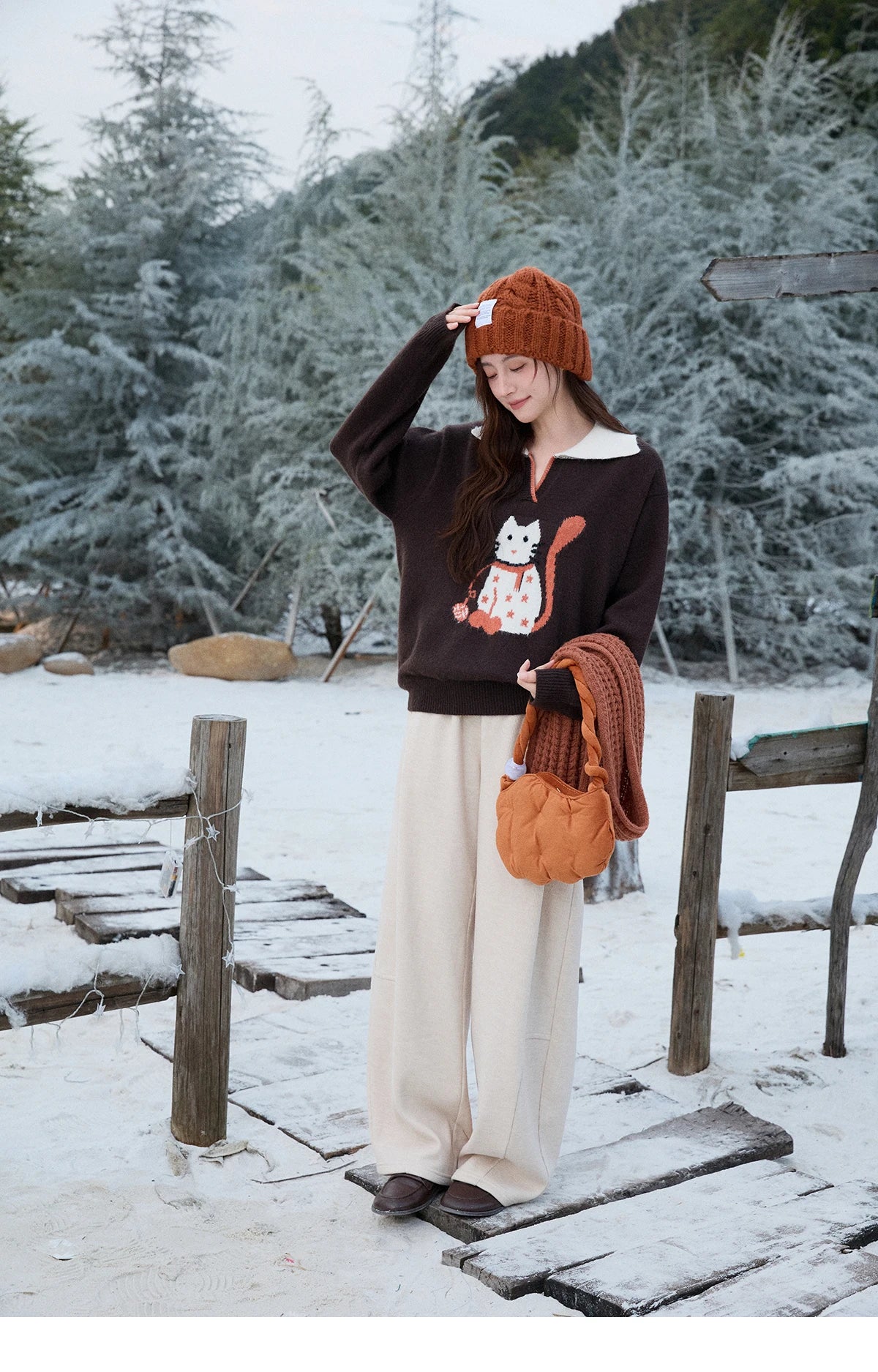 Mishow Retro Arctic Fleece Color Block Cat Sweater MXE90Z2835