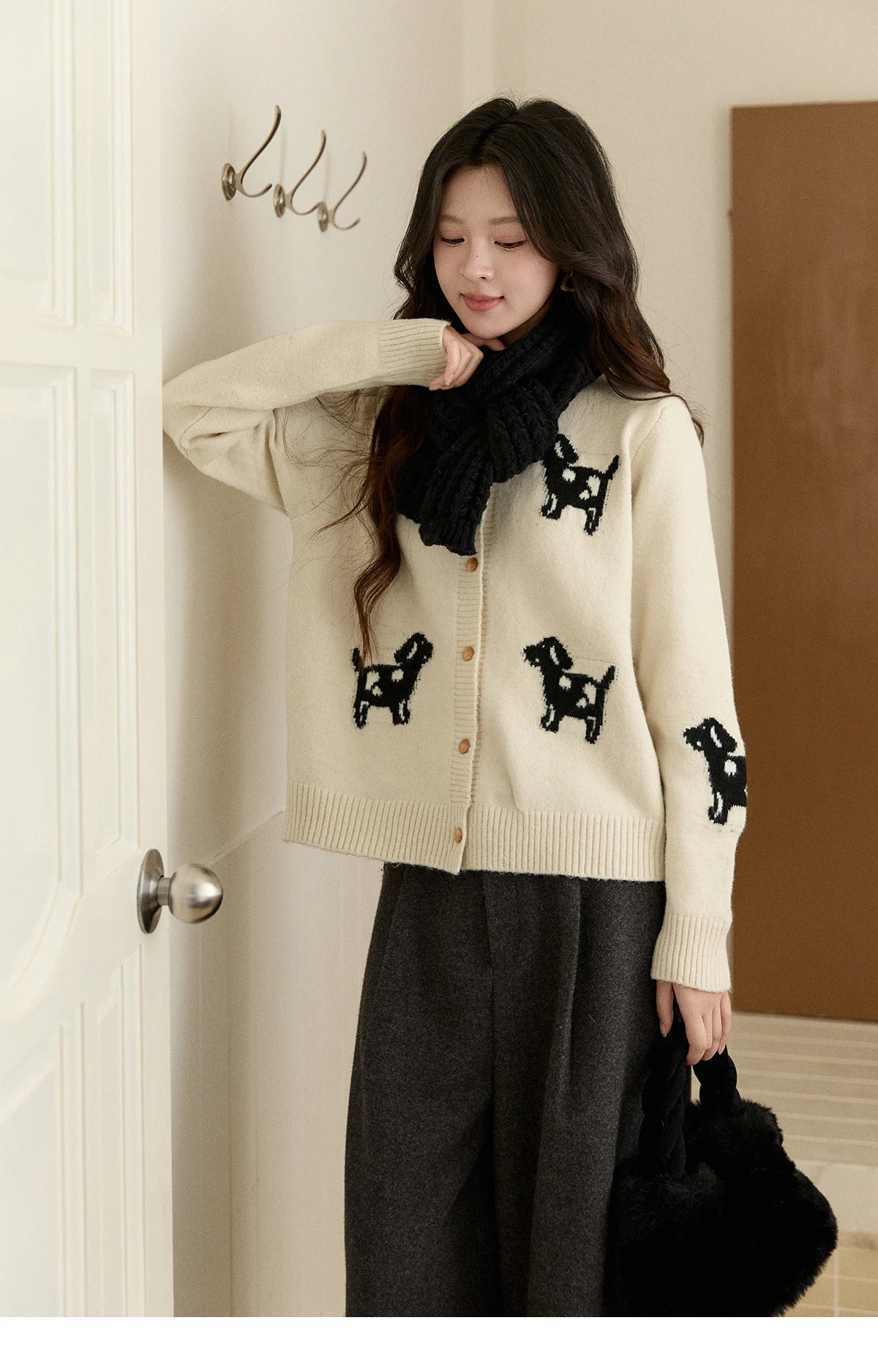 Mishow Puppy Jacquard Crew Neck Cardigan MXE93Z2950