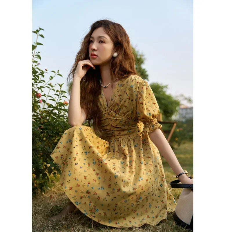 Mishow Retro Puff Sleeve V-Neck Shirring Dress MXC33L1374