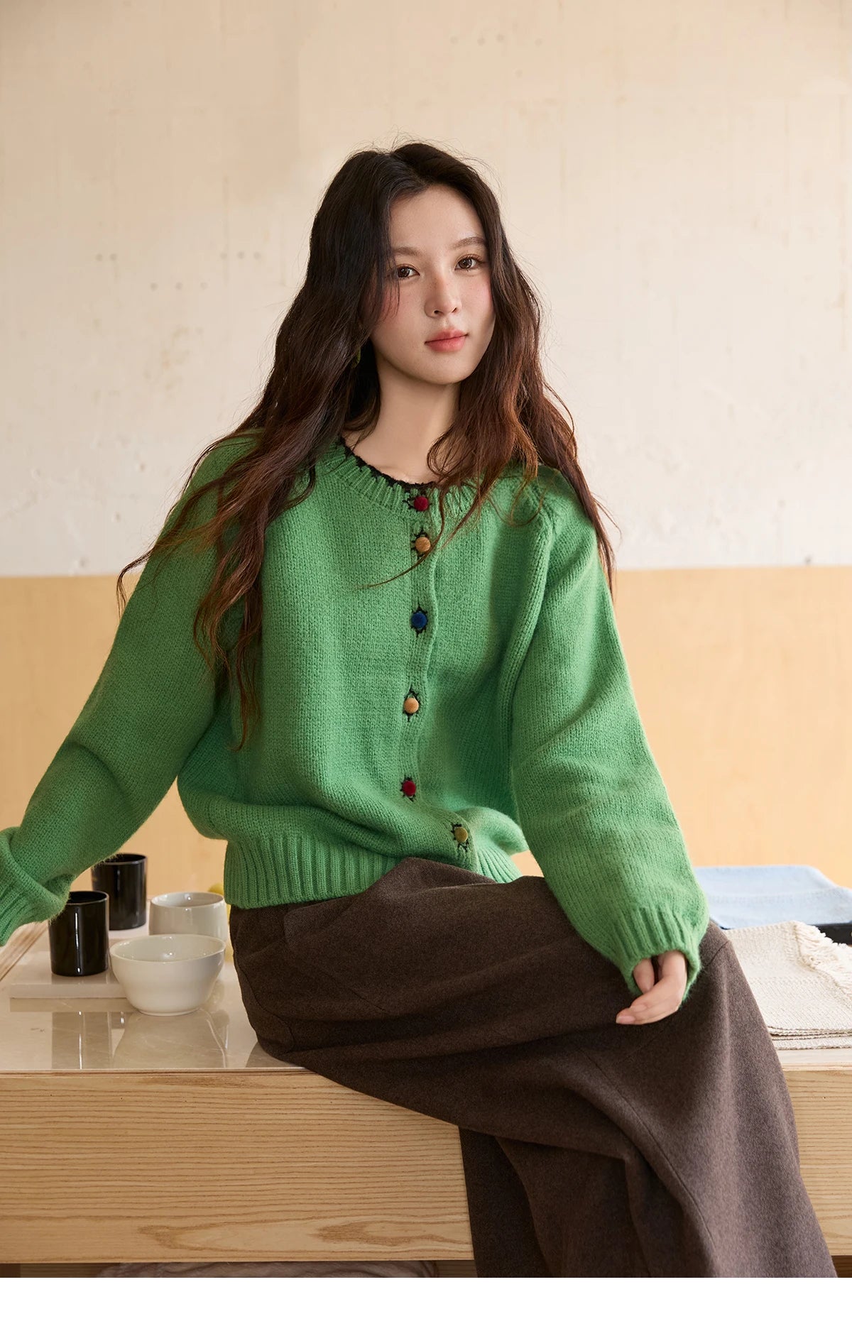 Mishow Color Button Minimalist Crew Neck Cardigan MXE88Z2688