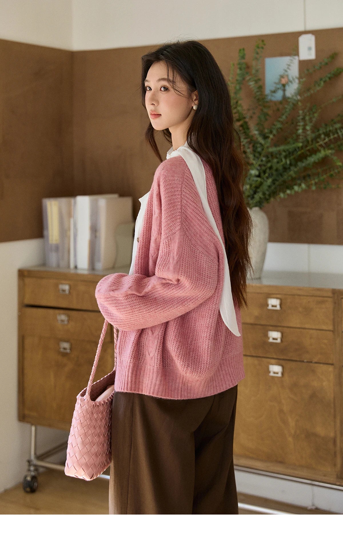 Mishow Dusty Pink V-Neck Knitted Cardigan MXF11Z2898