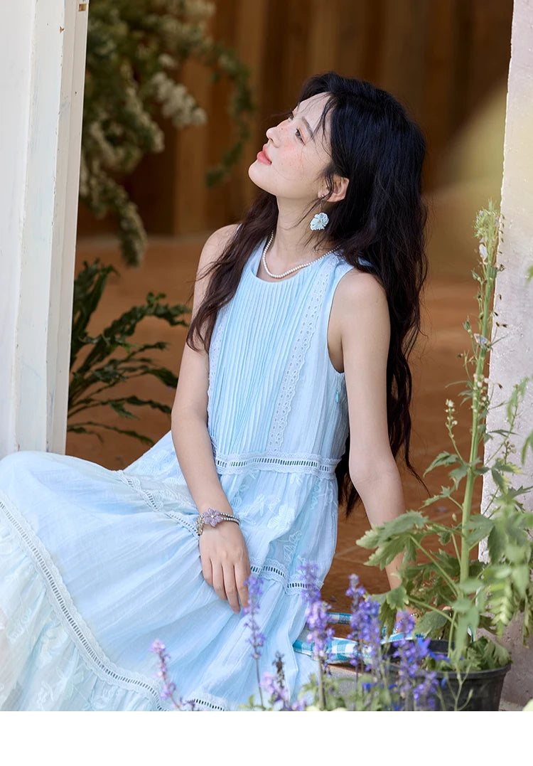 Mishow O-Neck Sleeveless Lace Splicing Long Dress MXE35L2229