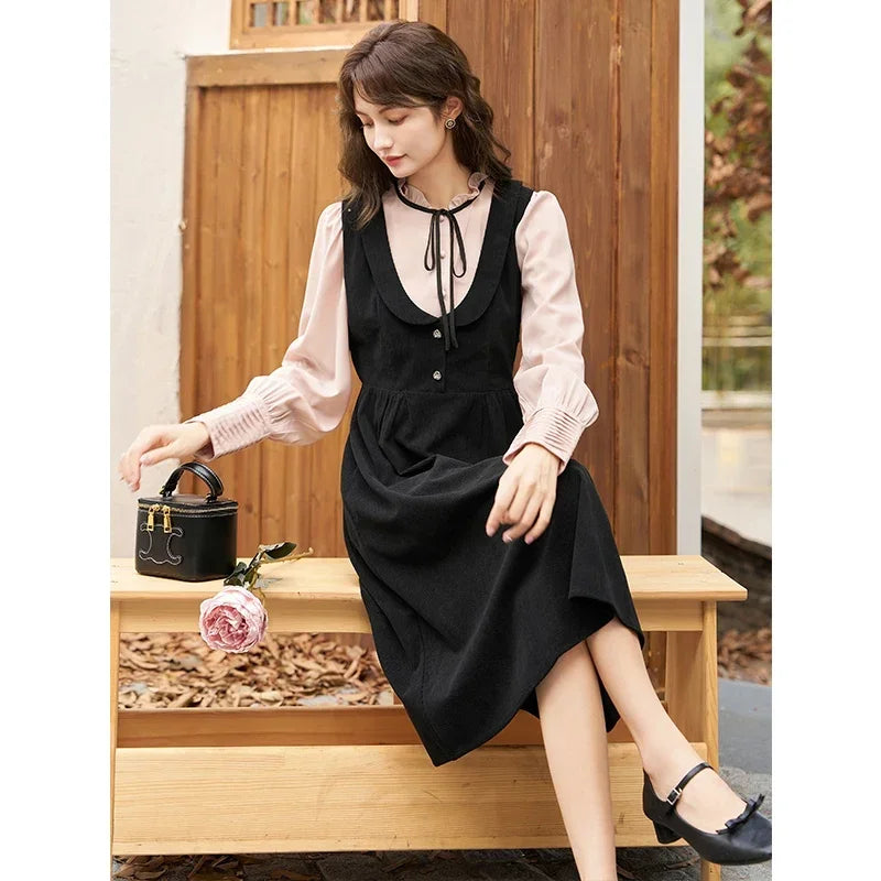Mishow French Vintage U-Neck Sleeveless Dress MXC43L1570