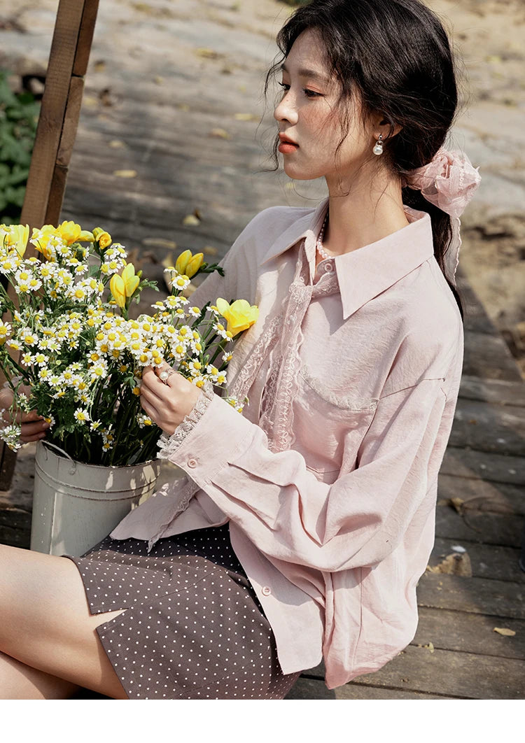 MISHOW Lace Trim Blouse Turn-Down Collar MXE16C0760