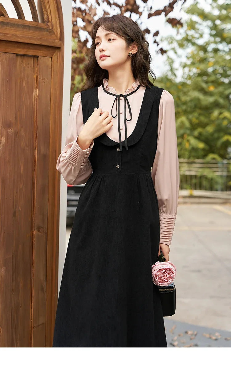 Mishow French Vintage U-Neck Sleeveless Dress MXC43L1570