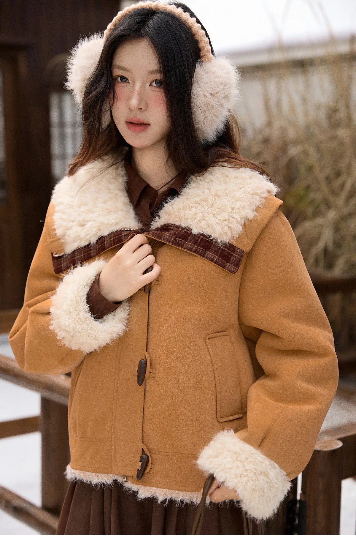 Mishow Fur One-Piece Lamb Wool Bull Horn Buckle Coat MXE91W1002