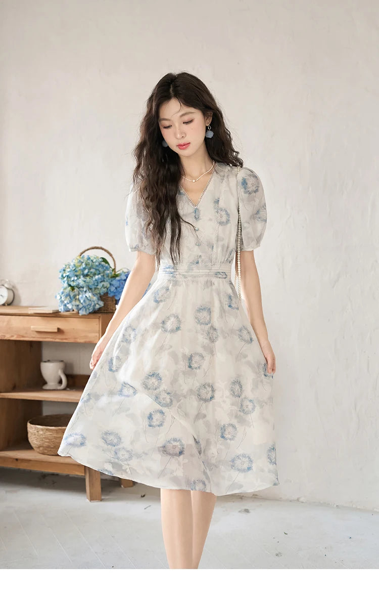 Mishow Taraxacum Print V-Neck Puff Sleeve Dress MXC39L1555