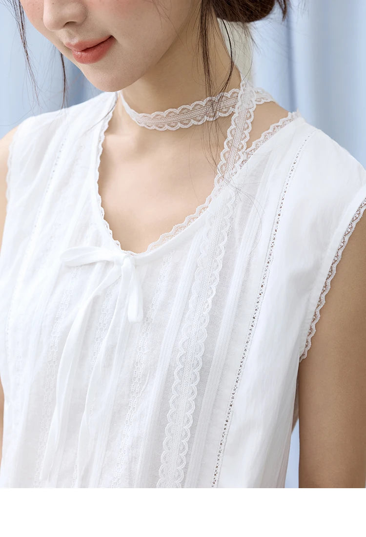 Mishow V-Neck Lace Cake Hem Tank Top MXE31X1779
