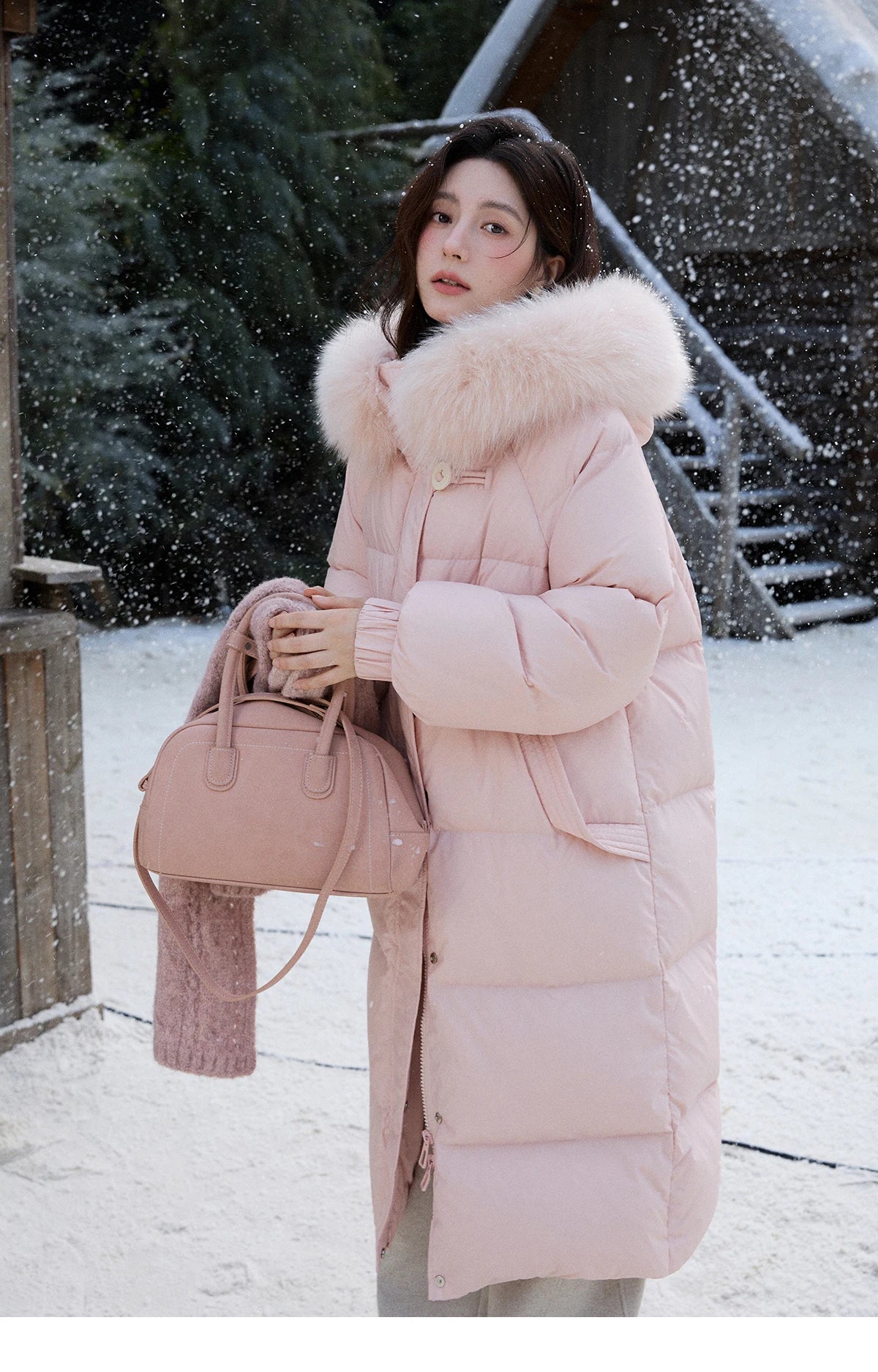 Mishow Fox Fur Collar 90% Down Long Coat MXD112Y0070