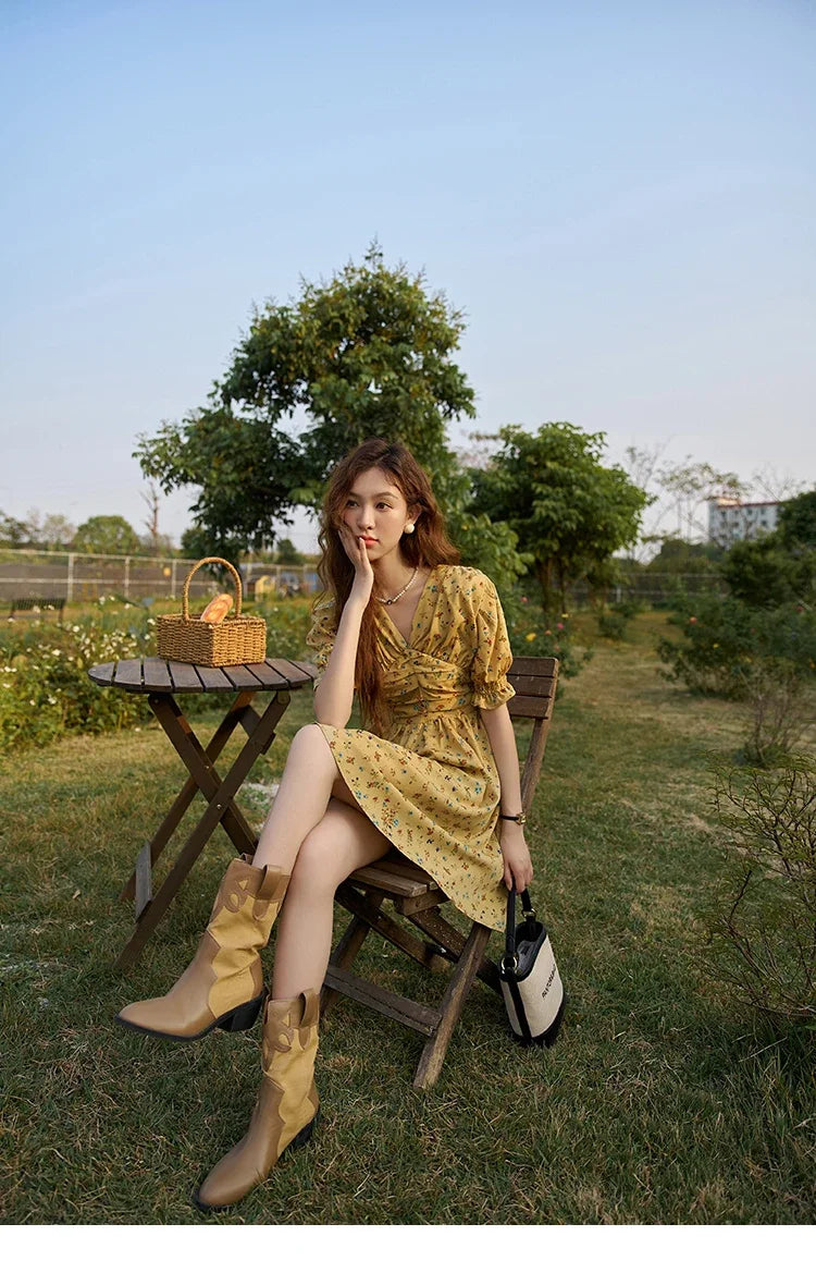 Mishow Retro Puff Sleeve V-Neck Shirring Dress MXC33L1374