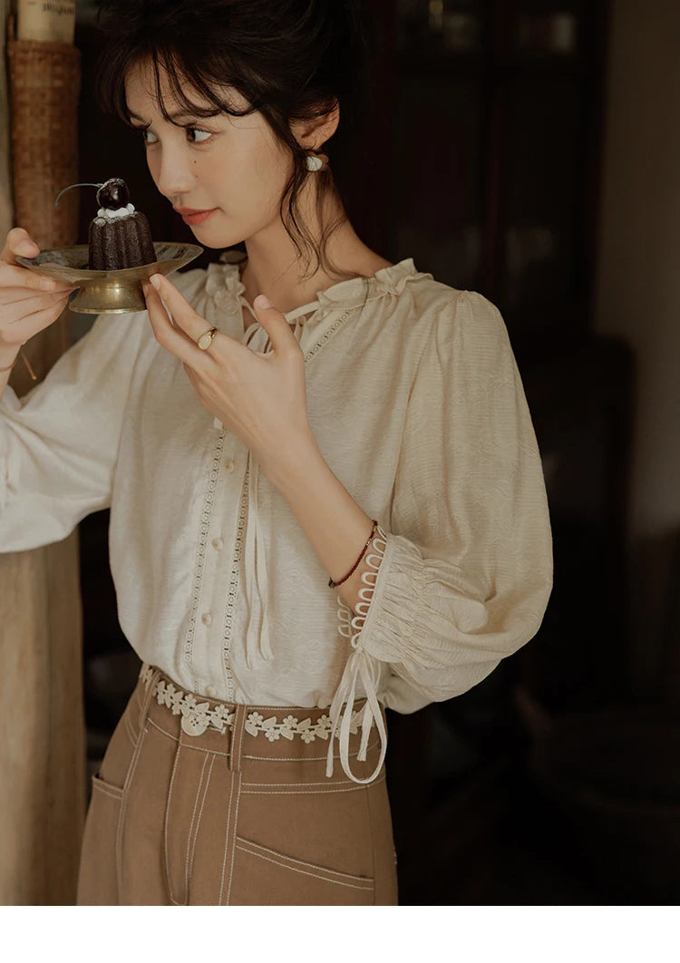 MISHOW French Retro Lace Collar Shirt Bow Tie Lantern Sleeve MXD41X1621