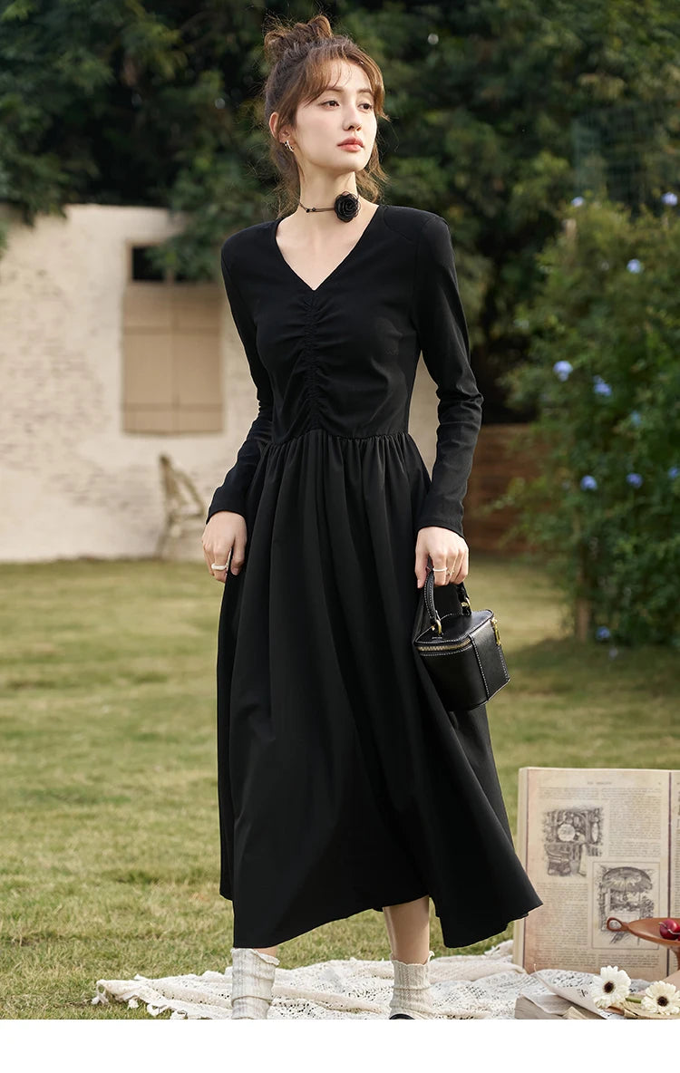 Mishow Black Knitted Smocked V-Neck Dress MXC59L1640