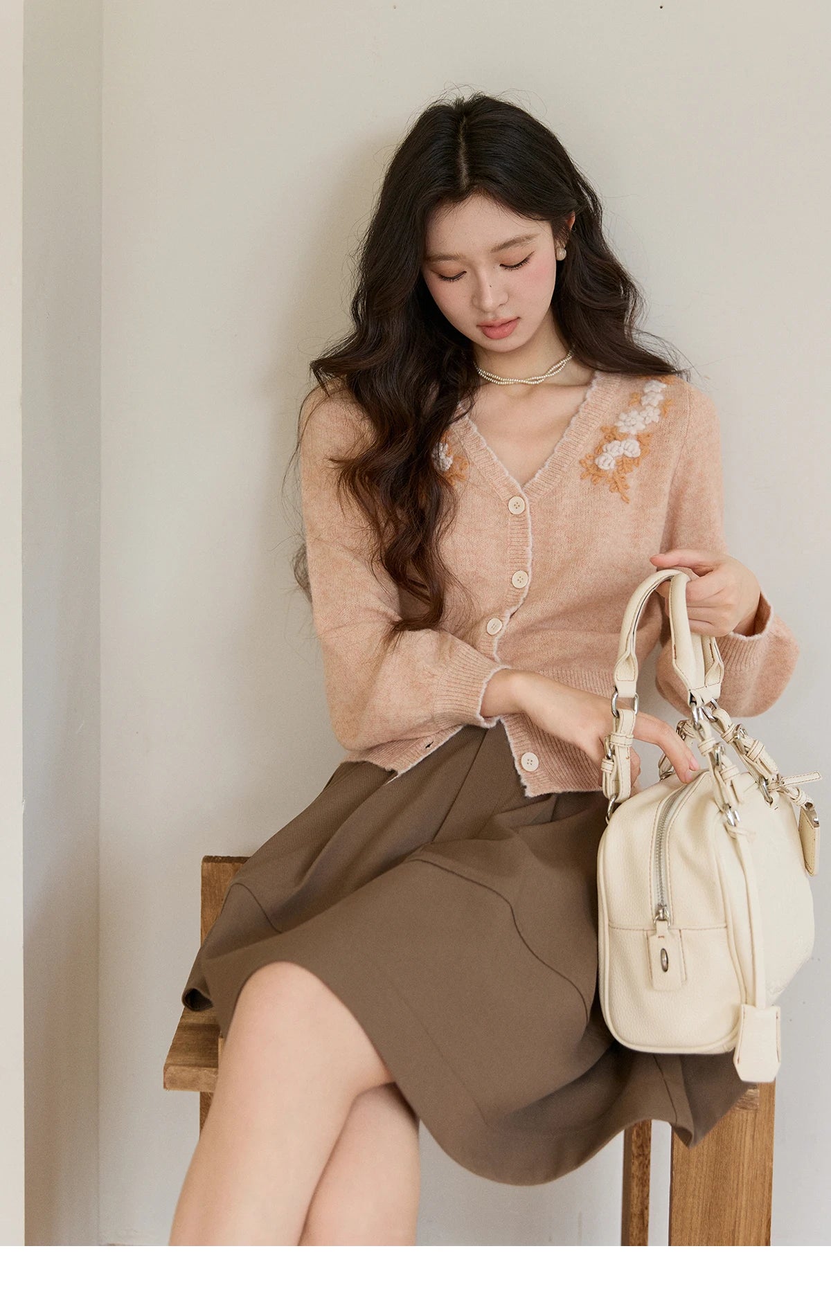 Mishow Floral Embroidery V-Neck Slim Cardigan MXF11Z2917