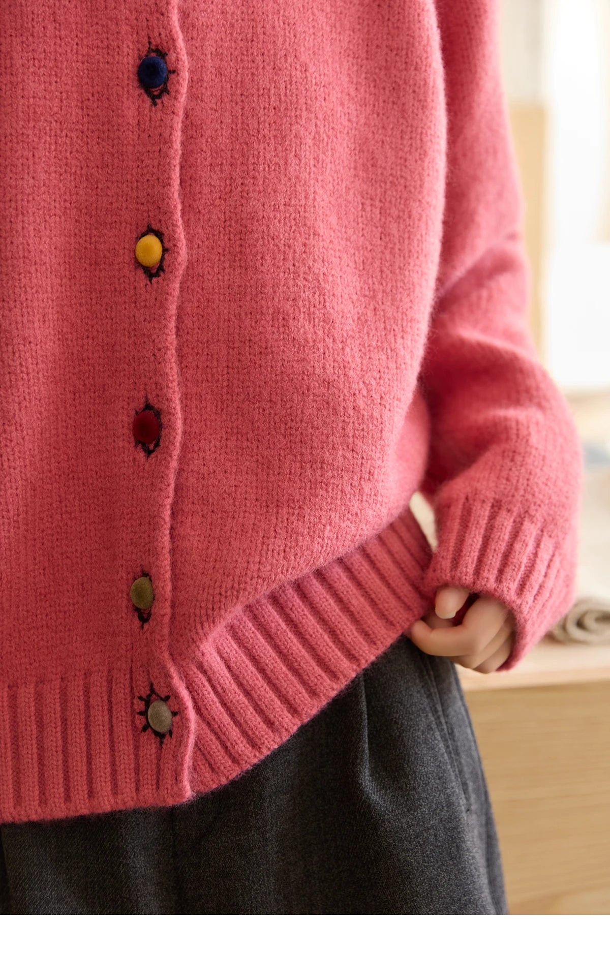 Mishow Color Button Minimalist Crew Neck Cardigan MXE88Z2688