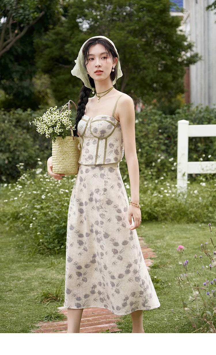 Mishow Floral Camisole Top & Elastic Waist Skirt Set MXD14D0026