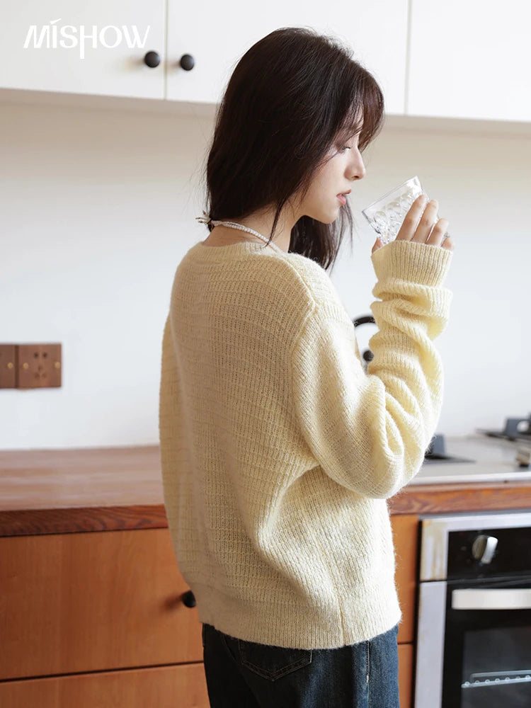 Mishow Camellia Brooch Round Neck Cardigan MXE44Z1390