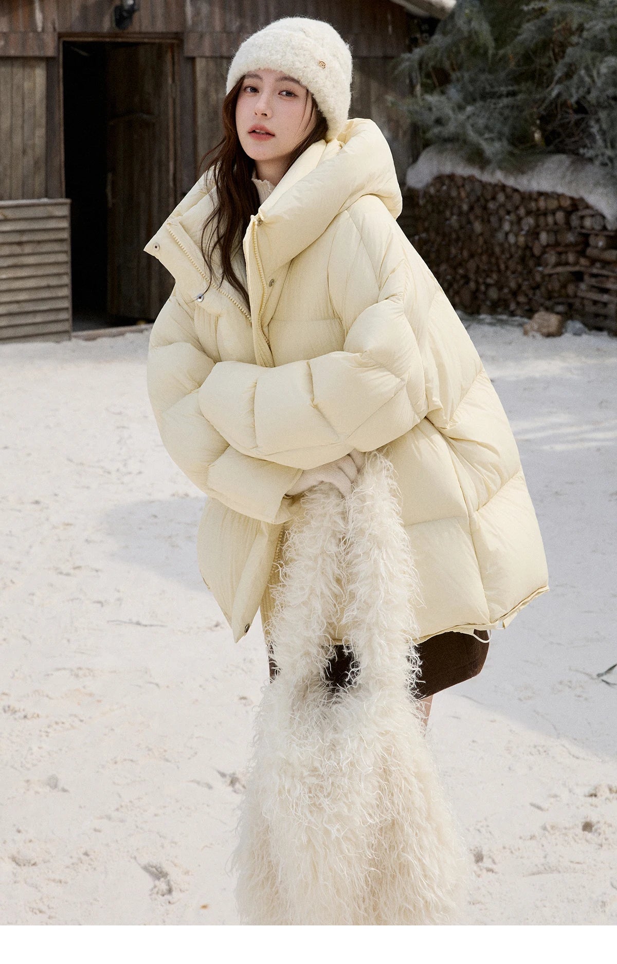 Mishow Milk Yellow Velvet Hooded Down Jacket MXE92Y0090