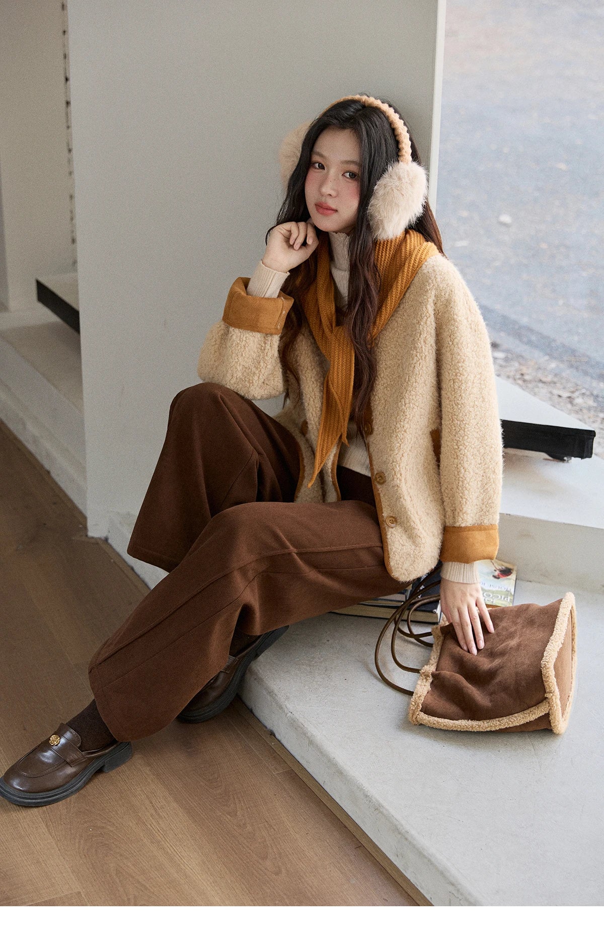 Mishow Lamb Wool Jacket with Color Block Knitted Shawl MXE91W0969