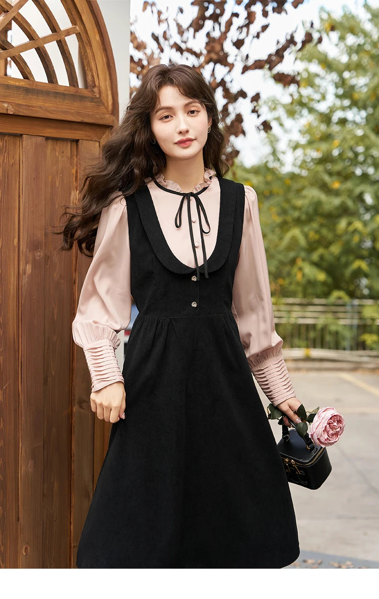 Mishow French Vintage U-Neck Sleeveless Dress MXC43L1570