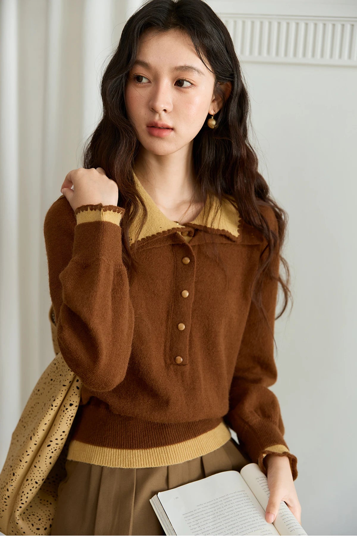 Mishow Double-Layer Turn-Down Collar Loose Sweater MXE45Z2502