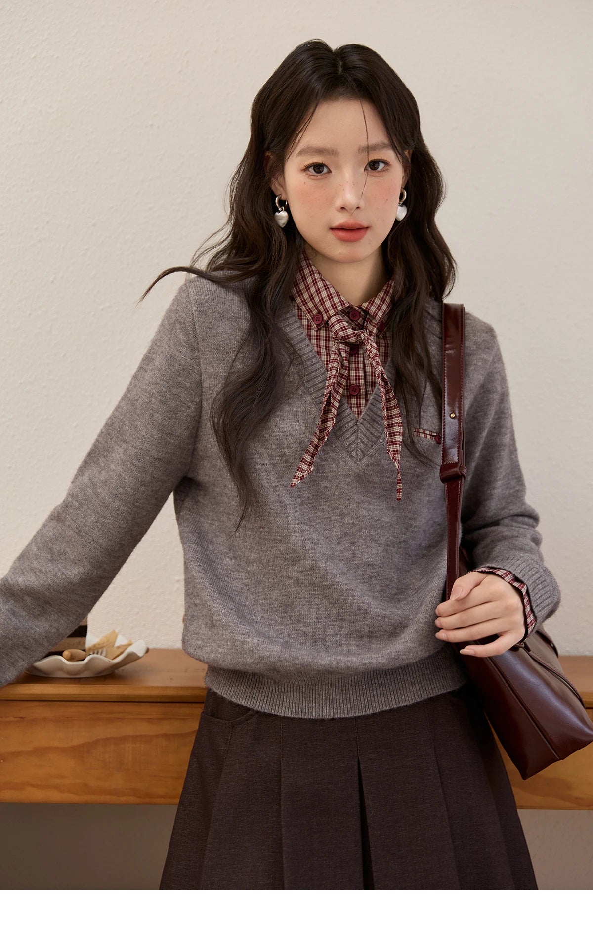 Mishow Fake Two-Piece Plaid Turn-Down Collar Sweater MXE89Z2605