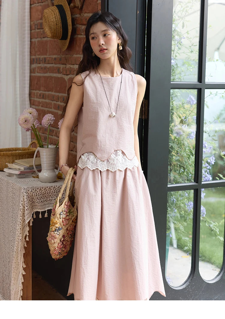 Mishow O-Neck Lace Patchwork Top & Elastic Waist Midi Skirt Set MXE36T0641