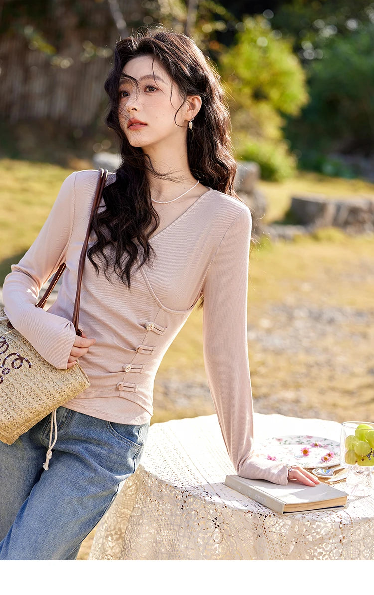 Mishow Solid V-Neck Slim Knit Sweater MXE11Z1076