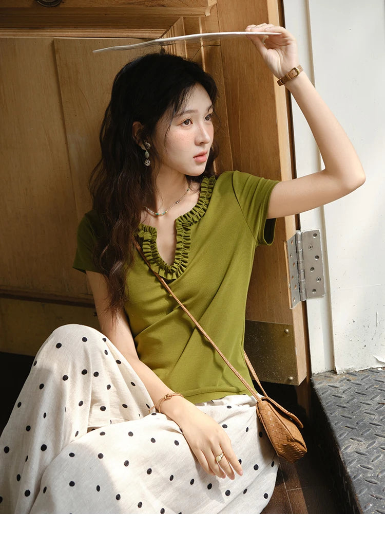 Mishow Lace V-Neck Short Sleeve Tee MXE35T0562