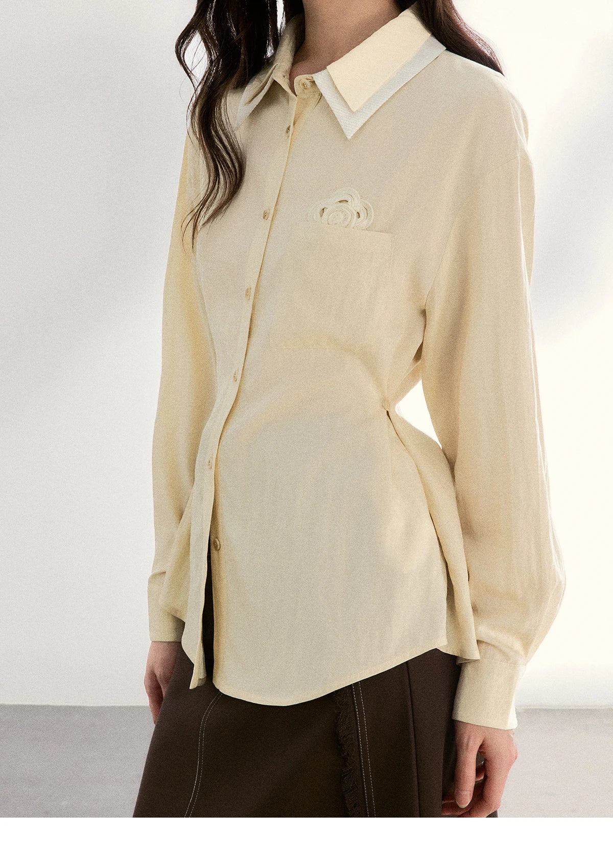 MISHOW Contrast Trim Lapel Shirt Floral Embroidery Pocket MXF13C2440