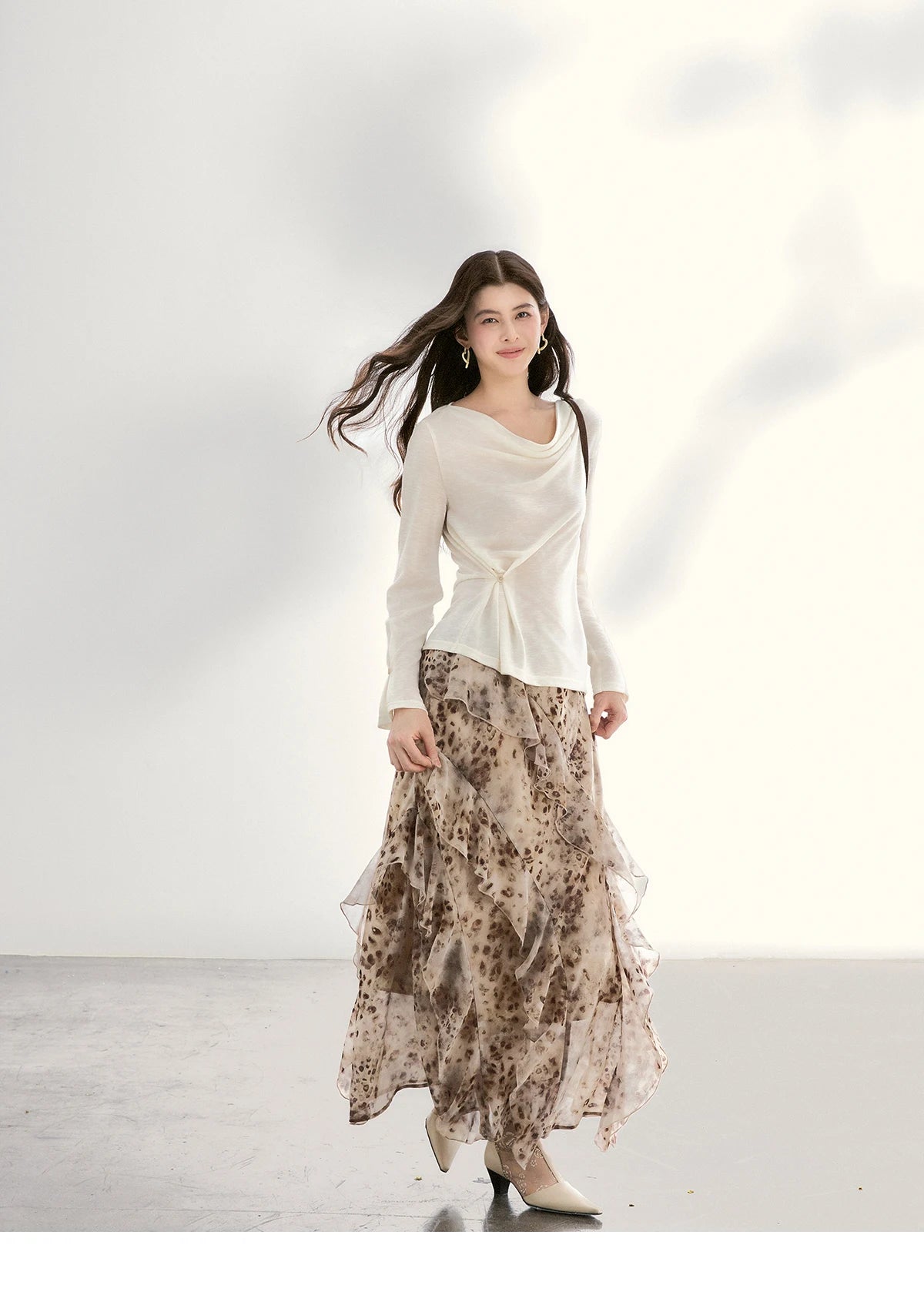 Mishow Multi Colored Swinging Collar Flare Sleeve Top MXF13T1473