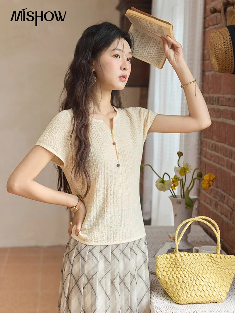 Mishow Twisted Design Dopamine Button Tee MXE34Z1243